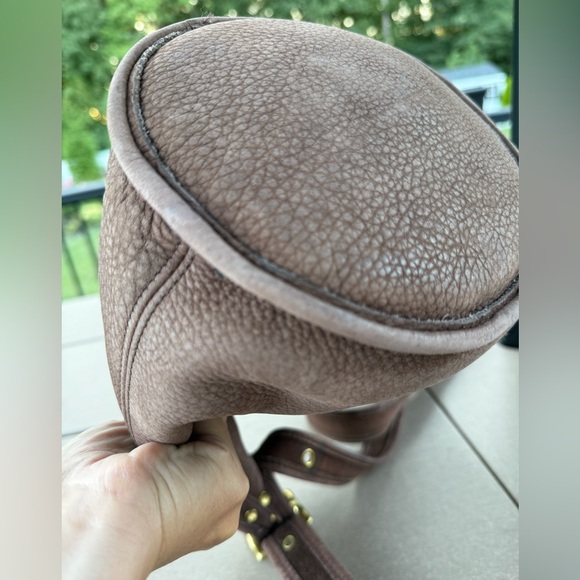 Vintage Coach Nubuc Helen’s Legacy Duffle 4952 in Chocolate 🐻🍫 - Picture 7 of 12